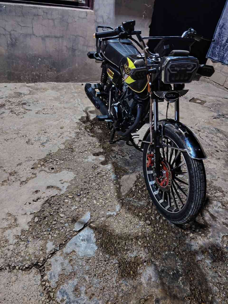 من رخصت مدير الكروب
سلام عليكم دارجه ايراني للبيع موديل 25 كامل مكمل اي نقص ما بيه الدراجه مگلوبه المحرك بي فطر خفيف والدراجه كدام عينك الي مو شراي لا يتصل اكثر الاستفسار الاتصال عل الرقم *********** مكلف بالنشر مكلف بالنشر مكاني ديالى الخالص سعديه الشط السعر المطلوب 700 وبي مجال شي قليل الي مو شراي لا يتصل رجاء بدون اي احراج
