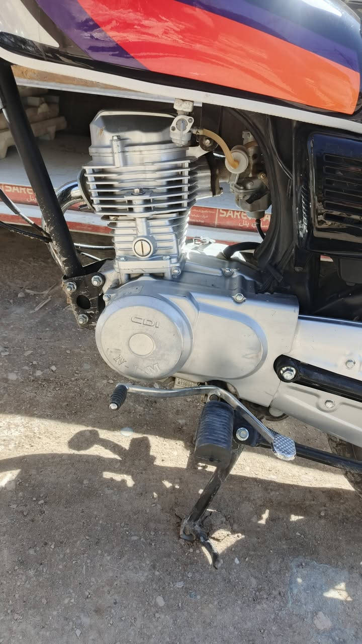 السلام عليكم ربع كير موديل ١٩ تعمير كله ٢٣ غراض كله اصلي بس مكينه متياز البيع دراجه برغي ما نقص سعر خاص وهاذا رقمي ***********
