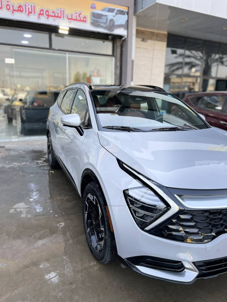 سلام عليكم ورحمة الله وبركاته سبورتج اس اكس برستيج SX PRESTEG 2023 فوللل 1/1 دواخل حمر دواخل تدفئه كشنات 
حار وبارد كامرات 360درجه حساسات اماميه وخلفيه مرايات كامرات بيه جانبيه الحادث مالته بابتين مال جه اليسره صبغ بابتين بدون ايرباكات مرقمه بغداد كامله مكمله (السعر)24000$وبيه مجال الاستفسار ***********
