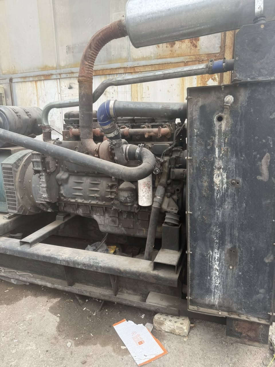 السلام عليكم للبيع مولدة نوع سكانيا بوما ١٢٤استندر بيه تبخير توليد ٣٥٠ بروتكشن حماية سعره ٥٠ ورقة قفل مكاني الاعلام ***********
