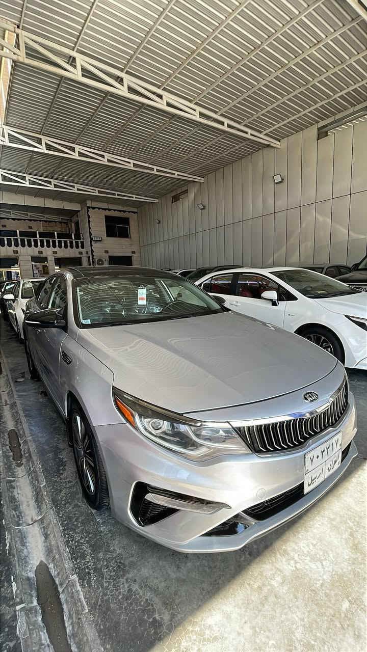 السلام عليكم 
كيا اوبتما موديل 2020 S
فول مواصفات 
رقم اربيل بسمنه سنويه ما ساقطه بعدها 
السياره حادثها ربع بنيد فقط بدون دواخل سونار السياره موجود بلمنشور 
بنوراما
بصمه 
كشن جلد
كشنات كهرباء
ميموري
لدات
سايد بريك كهرباء
كشنات تدفئه تبريد
شاشه كار بلي
اوتو هولد 
وبعد بيها مواصفات 
العنوان بغداد البياع 
السعر 132 وبيها مجال 
***********
