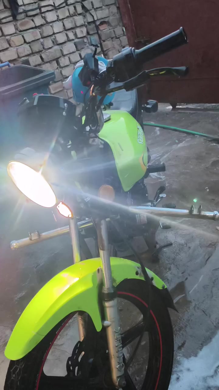 دراجه ايراني ماكس وأن للبيع بس اشاير وتلحيضات مكينه جديده سعر 450 وبيها مجال بسيط حك جديه مكاني بغداد موجود فيس ورقمي *********** . ورقم لواتساب *********** موديلها 23
