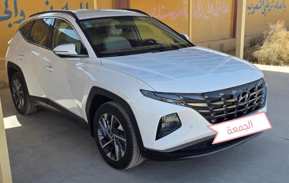 السلام عليكم شباب توسان2024 خليجي ضمان الأولى سيارة مكفوله كفالة عامة من صبغ بارد رصعه شخط ماشيه 10 الف حقيقي فول موصفات قماره حديد بصمه كراسي كهرباء شاشة دجتل داخل ابيض مكان سياره بغداد المنصور 
رقمي ***********
