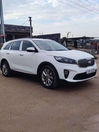 سورنتو • ٢٠١٨ • فول مواصفات