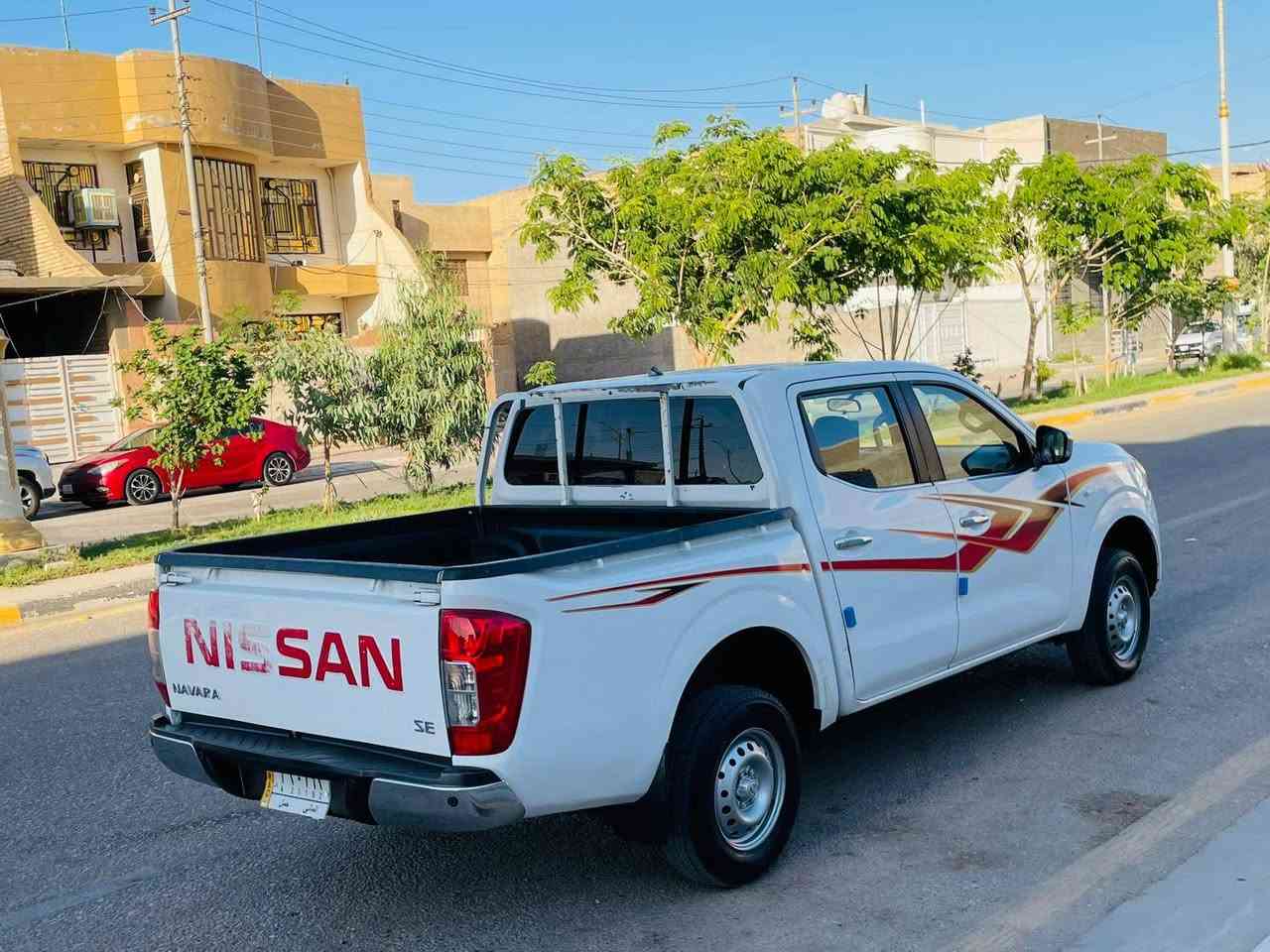 سلام عليكم البيع بيكم نيفاره موديل 2017 مكفوله مواصفات تحكم ستيرن حساسات تبريد قطعتين  سيارة جديده وجاهزه من كلشي تبريد ثلج حدادية تخم تاير كير ومكينة مكفولات سيارة احله من صور السعر 127 لاستفسار علا رقم *********** مكان سيارة كربلاء
