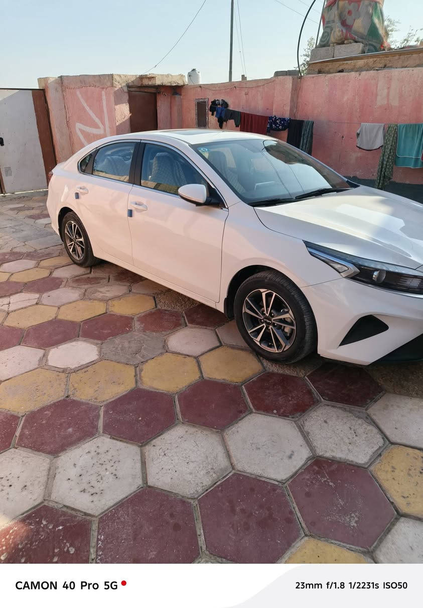 سيراتو موديل 24 ماشية 26 فول مواصفات كفاله عامه رقم بغداد بسمي ***********
