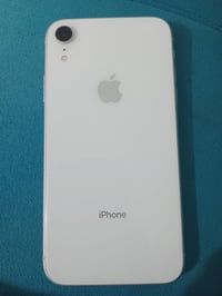 ايفون اكس ار • ١٢٨ • نضيف