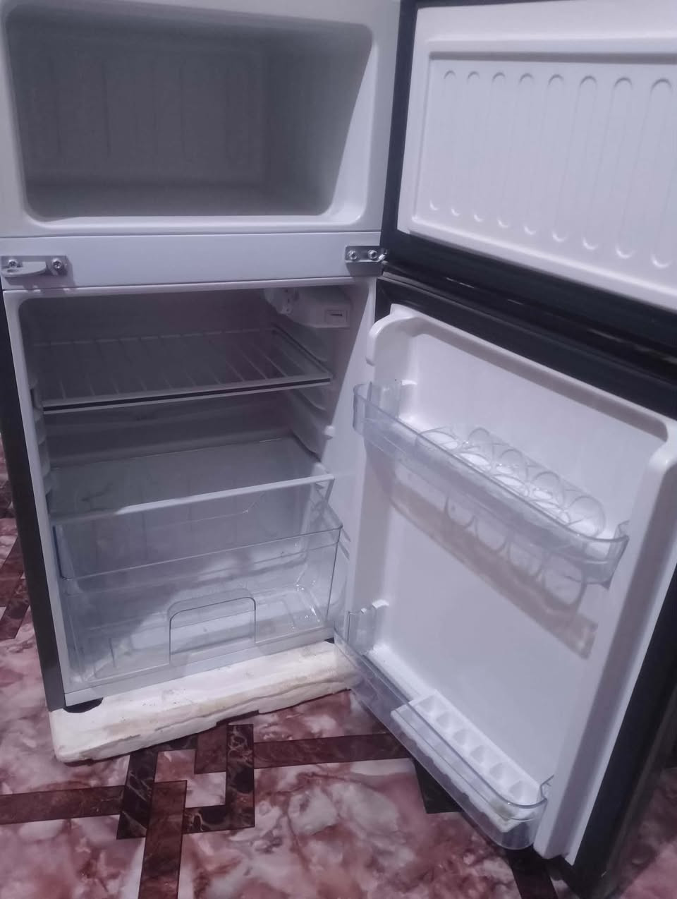 ثلاجه للبيع نضيفه كلش استعمال شهر جديده بالباكيت السعر 150 والمفرش مامستخدم ولا يوم السعر 40 مكانهن ناصريه مركز بغداد, العراق


**إذا كنت صاحب هذا الإعلان وتريد حذفه لأي سبب، رجاءا أرسل رسالة إلى الدعم الفني**