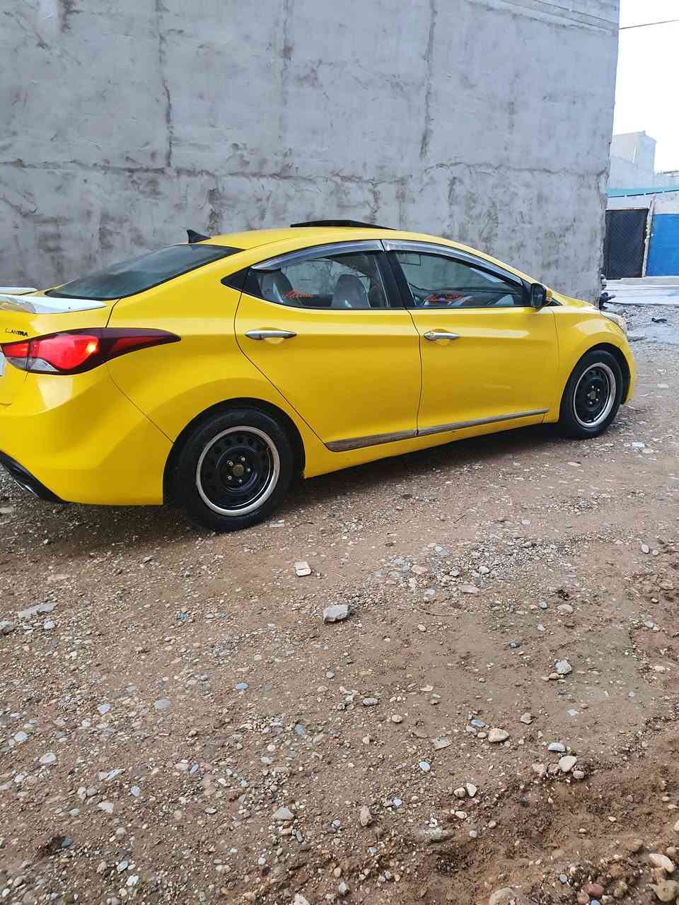 النترا خليجي 2012محرك 16 دوش
كير محرك شرط كابون بانزين 
هيئه غرامات صفر
رقم نينوى باسمي
ضرر جاملغ وباب 
السعر 110$
***********
***********
