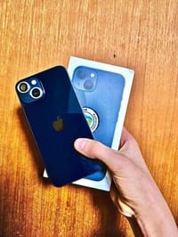آيفون 13 • ١٢٨ • بطاريه ٩٦