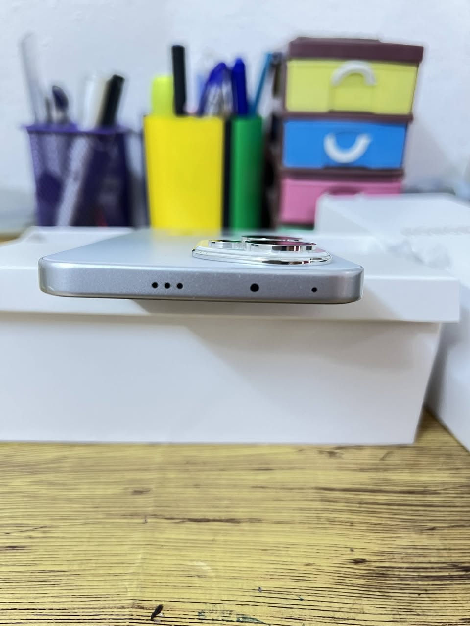 هونر 400 512G,24G,5G لون الابيض المميز

مستعمل اخو الجديد مستخدم ثلاثة اشهر
(ملحقاته كاملة+ وصل الشراء)
السعر 475 الف  بي مجال بسيط
مكاني موصل ، يوجد توصيل لكل المحافظات العراقية
وتساب /***********
⛔لا تتصل على الشريحة الخط متوقف
