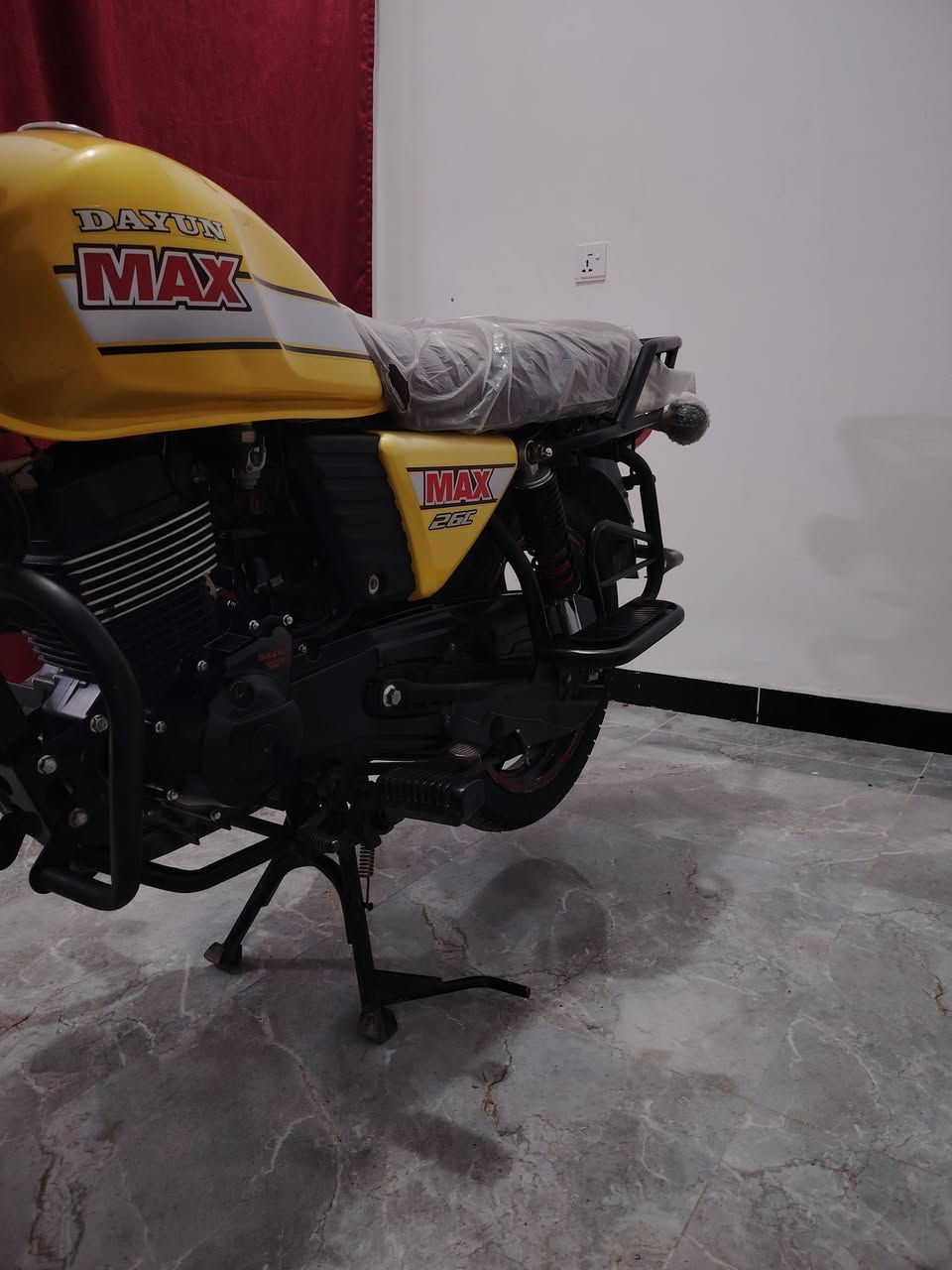 سلام عليكم ديوان 23 MAX
أوراق اصولي دراجه نضيفه ومكفوله كفاله عامه
خاص او اتصال ‏‪‪0781 558 0026‬‬‏
