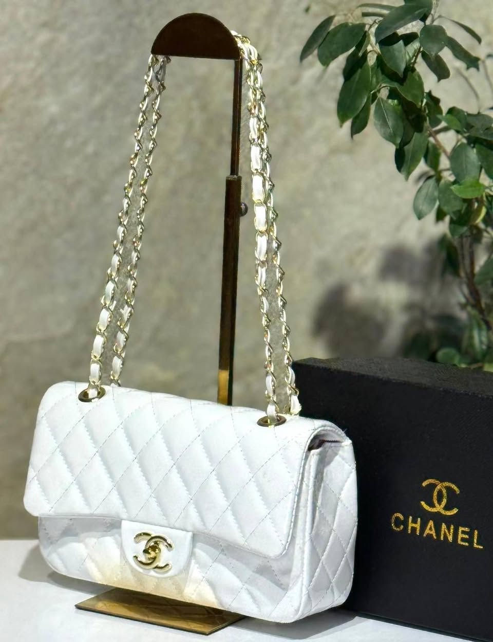 سلام عليكم عندي قطع كعب وحقائب للبيع والله العظيم محتاجه كلش واتمنى تشتروهن مني ابيعهم بجملتهن


**إذا كنت صاحب هذا الإعلان وتريد حذفه لأي سبب، رجاءا أرسل رسالة إلى الدعم الفني**