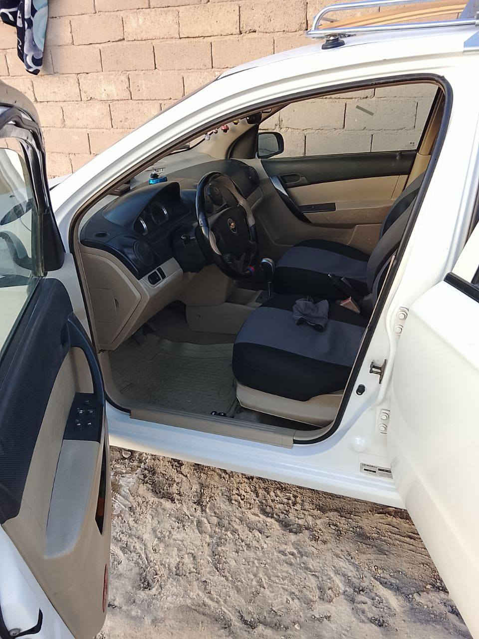 سلام عليكم
اڤيـو نضيفه 
سياره موديل 2010.  مكينه 1400
سياره نضيفه وخير من الله 
سعره 65وبيه مجال قيل 
***********
