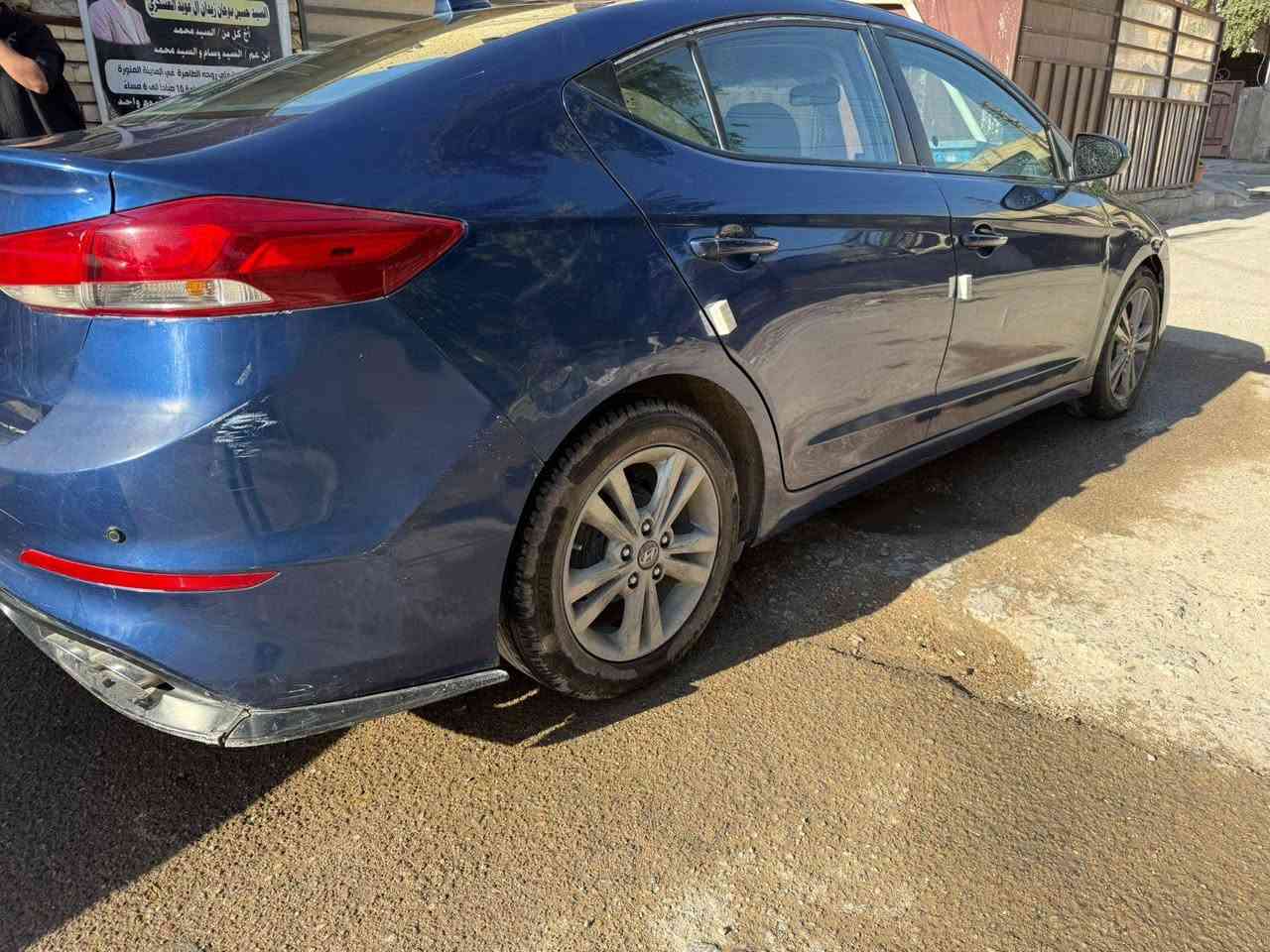 السلام عليكم
الانترا 2017 امريكية مواصفات عادية مكينة 2000 دوش كير AT رقم بغداد الدولي بسمي حادثة جاملغ او بنيد تبديل بية تصليح بلغد بدون كص او صبغ فقط تعديل سحب  والصفحة بية كلير ماشية 160 ml مكان السيارة بغداد الحرية السعر 110  
رقمي بي وتس اب
***********
