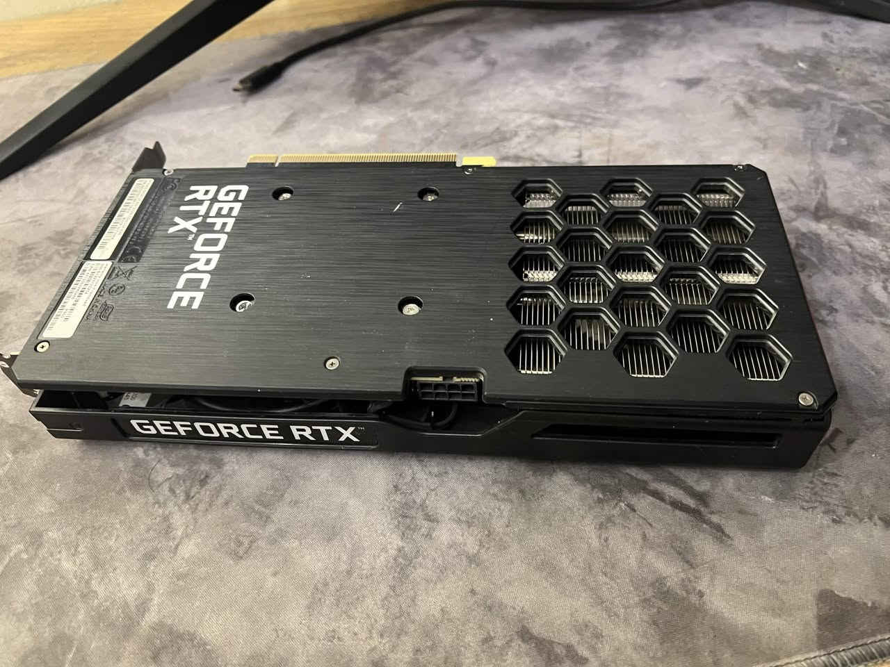 RTX 3050 GHOST OC 8GB GDDR6 للبيع كرت شاشه 

 المكان بغداد منصور تجي و تفحصه او تاخذه وتفحصه على ضمانتك

اختبارات الكرت بالصور 

( الكرت فاتحه ب ايدي ابدله معجون )

السعر : 200 او مراوس ب 2060 و انطيك فرق


**إذا كنت صاحب هذا الإعلان وتريد حذفه لأي سبب، رجاءا أرسل رسالة إلى الدعم الفني**