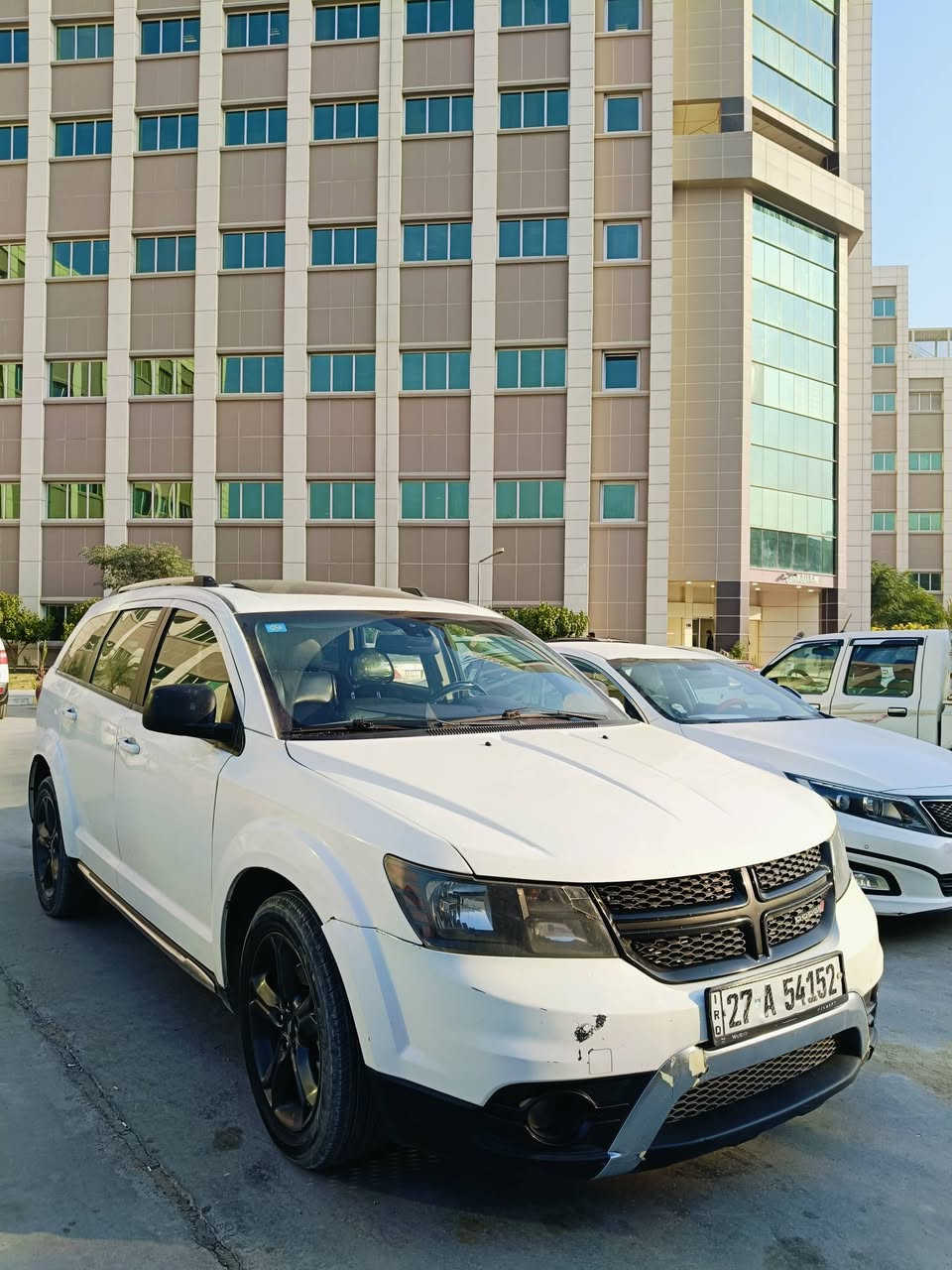 السلام عليكم       ..     للبيع
دودج جورني 2020 كروز رود فول مواصفات
 
محرك 4 سلندر 2400 گير ATF 4 نمر
سلايد روف (فتحة)
 شاشة كبيرة محدثه SRT بالكامل 
حساسات خلفية 4
كامرة خلفية 
كشنات جلد 7 راكب 
كشن السائق كهربائي
مخازن عدد 3 
ويل قياس 19
السيارة بأسمي مرقمها بأيدي سنوية للـ2029 ذي قار 
حدادية 75 %
السيارة بيهه نواقص بسيطة 
صبغ حزام وشوي من بداية القمارة صور الحادث مرفقة بالمنشور 

السعر 145 ورقة وبيها مجال بسيط 

مكاني ذي قار   إتصال ***********
