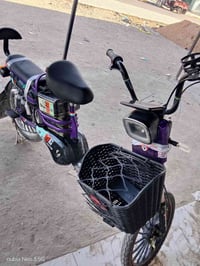 دراجه شحن حجم 20 بطاريات نضاف مكان اللطيفيه السعر 300 وبيه مجال 078799...