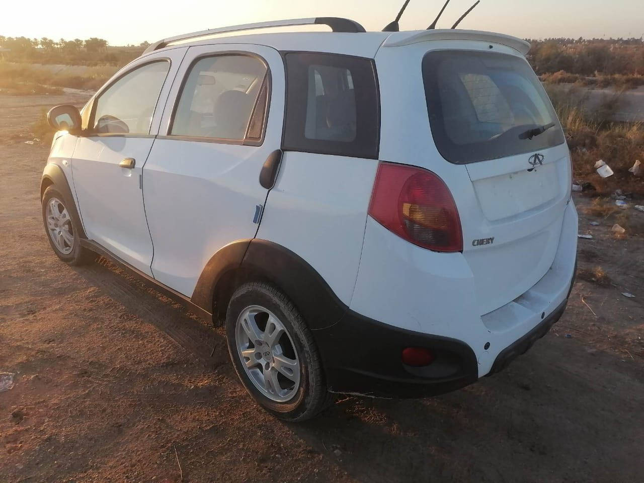 السلام عليكم للبيع شيري x1 موديل ٢٠١٤ بدون تسجيل  معاملة موجودة كاملة بدون ارقام دخول رسمي ابيع على وضعها مكفولة بدون صبغ بحالة جيدة جدا محرك ١٤٠٠ السعر 28 $ ورقة مع مجال بسيط العنوان /النجف الاشرف ***********
