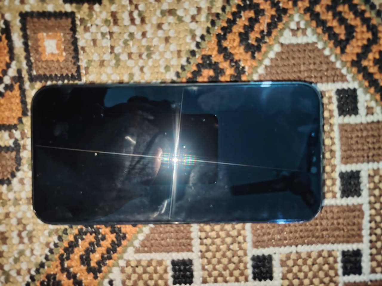 السلام عليكم شباب جهاز ١٣برو ماكس وتر بروف الجهاز نضيف بطاريه ٩٠ ذاكره ٢٥٦ السعر ٧٥٠ وبي مجال العنوان العبيدي ***********
