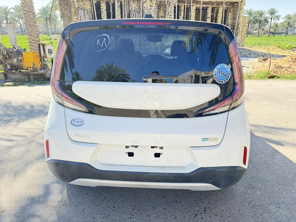 كيا صول 2024 دخول جديد 
فئة EX
حادث بنيد  
ويل كب كروم 
بصمه فتحه شاشه جبيره 
تحديد مسار 
رادار امامي وخلفي 
رادار  يمين يسار 
شاشه كامره 
محرك 2000 دوش
تحكم استيرن جهتين 
شاشه تدعم الكار بلي
ماشيه 23
مكان السياره بابل 
***********
