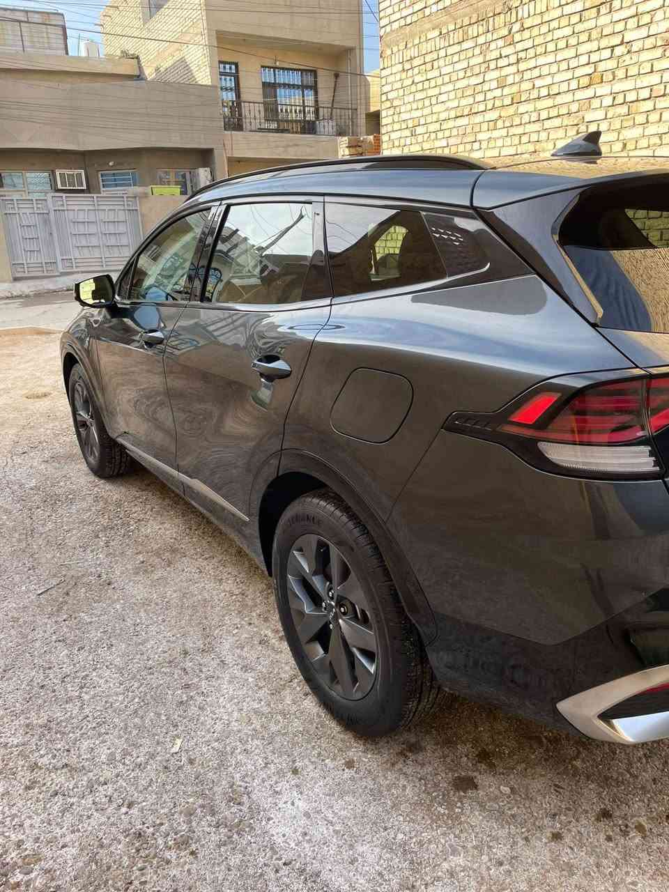 السلام عليكم احبتي سبورتج موديل 2023 هايبرد كاملة المواصفات لايوجد بها حادث فقط الدعامية الخلفية و موجودة صور الحادث في المنشور و السونار ايضا السعر 225$ 
للاستفسار اكثر الاتصال على رقم الهاتف ***********
