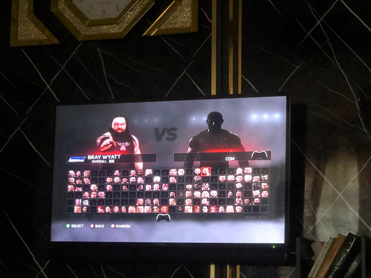 سلام عليكم اكس بوكس 360
جهاز نضيف بي العاب 150لعبه العاب  
بي طوبه وفيفه وحرب وسباق سيارات ونوع العاب بي 
جيتي ايي بي  
كل العاب بي بي 3يدات 2واير لس وحده ام الكيبل ام الكيبل شويه تحركهة يله تشغل 
جهاز مابي نقص كل ملحقاته كامله ويه دركسون شغال مابي شي  جديد الدركسون  كامله ملحقاته 
السعر ١٣٠قفل مكاني بغداد الكرخ اليرموك   رقم *********** وتساب.
