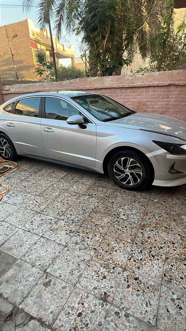 بسم الله الرحمن الرحيم

هونداي سوناتا 2021 اصل مسجلة 2023 وارد خليجي هايبرد وبانزين ماشية 74 كيلومتر رقم بصرة دولي بسمي تحويل ثاني يوم السنوية لل 2030 نضيفة وجاهزة ومابيهة اي نقص ببركة الله تخم تاير جديد ترايك لاربيل شرط طلقة السيارة مثل ما تشوفون جداً نضيفة ومعتني بيهة مكينة 2500 شرط المكينة كارتون بوضع الشركة السيارة كفالة من الضربة والعيب الشرعي شرط لا ايرباك لا شواصي ابد كفالة من الضربة فقط صبغ عام اثر لاصقات شرط وانة صبغت بيدي درجة اولى السعر 139$ 

مكان السيارة بصرة حي الزهراء رقم الهاتف *********** متواجد على الواتساب وارجو من الاخوة الي ما يعجبة المنشور يعبرة واكون ممنون للجميع
