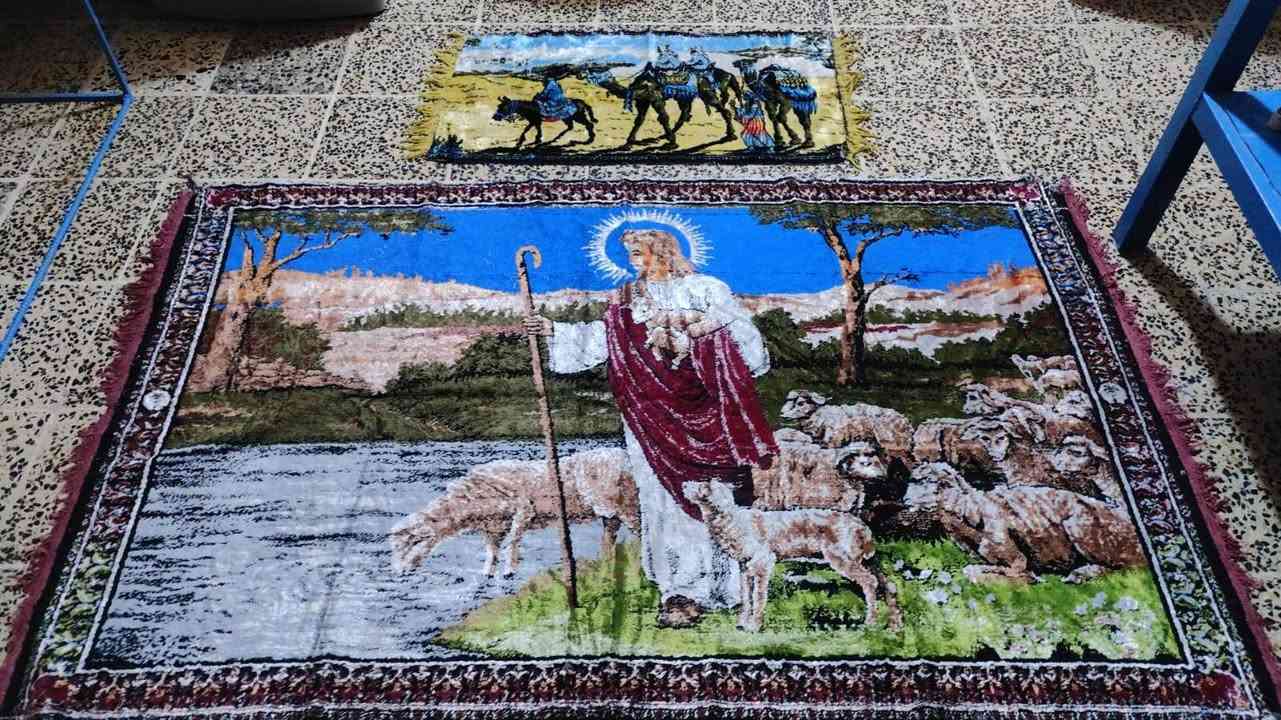 السلام عليكم سجادة قديمة بهل شكل سعرهة50قفل


**إذا كنت صاحب هذا الإعلان وتريد حذفه لأي سبب، رجاءا أرسل رسالة إلى الدعم الفني**
