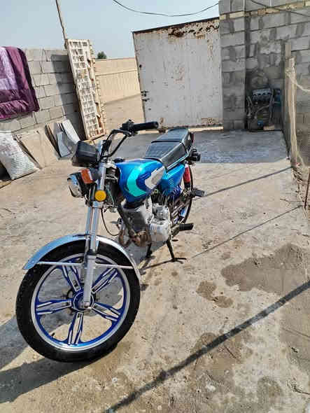 س ع متاح دراجه سافان المكينه والشاصي سافان والغراض كله ايراني موديل 2021 السعر 450 المكان ميسان *********** اوراق ستنساخ
