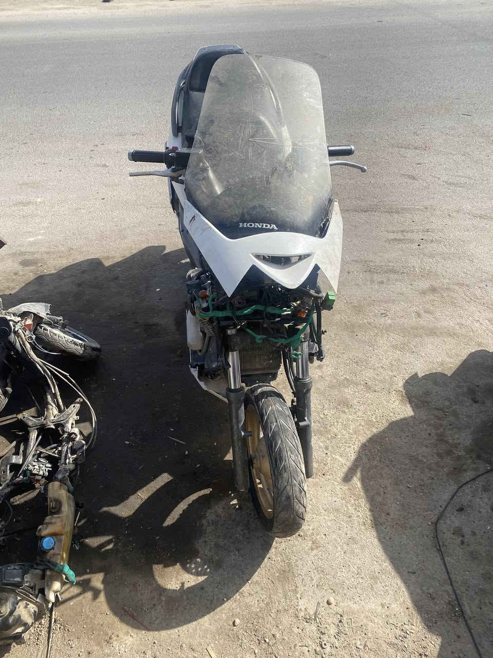 سلام عليكم شباب سلفر ونج ٦٠٠دراجه طافيه ابيع كوم حديد للستفسار ***********
