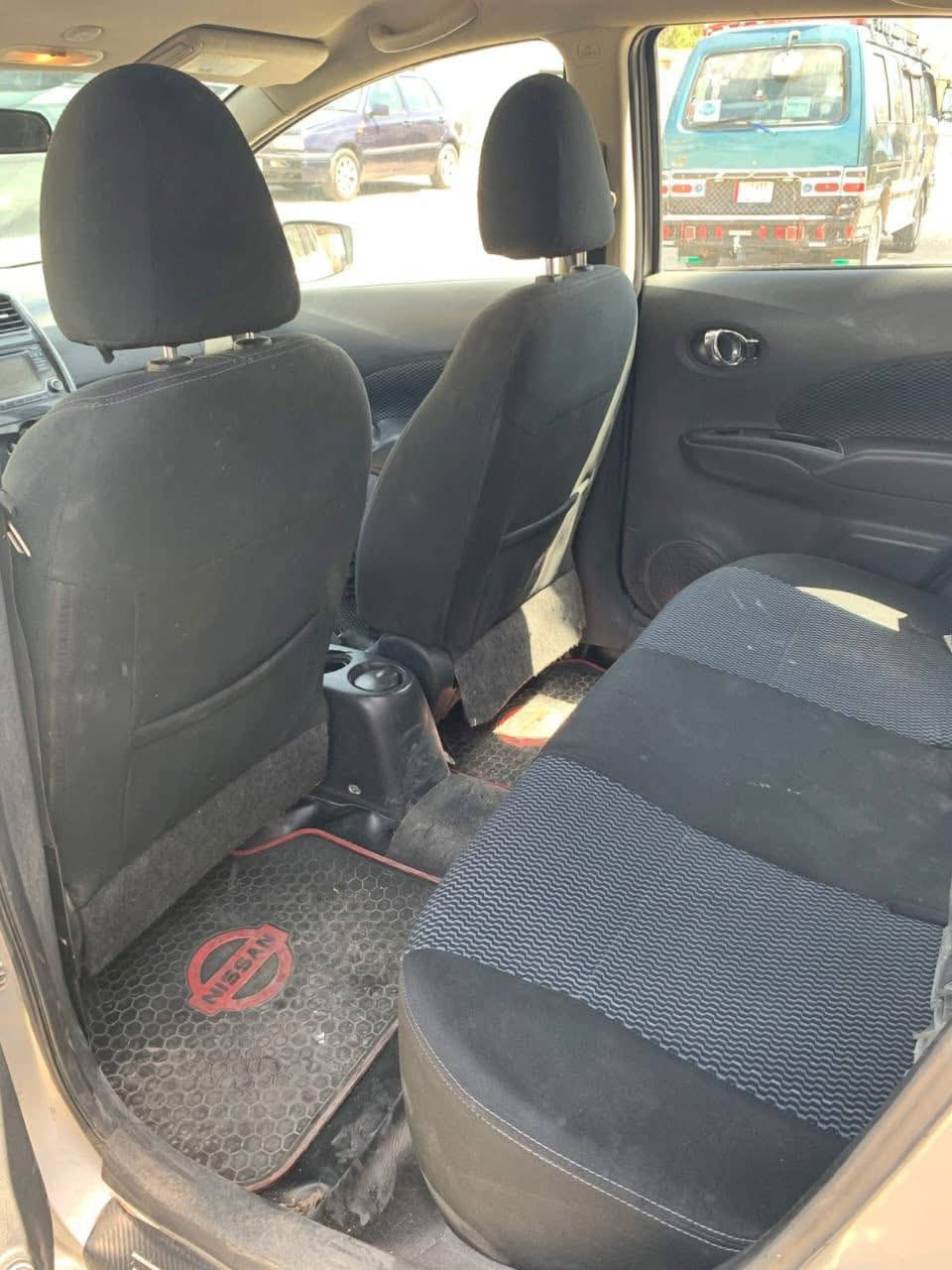 نيسان فيرسا موديل ٢٠١٥ هاج باك رقم ذي قار انكليزي وبااسمي تحويل ثاني يوم بأي مديرية مرور 
محرك جديد 1800  كير تبريد باتري اطارات صدر ممتاز السياره كلشي جديد حساسات نوزلات مجاول بلكات دهن كير دهن مكينه كله جديد قاعده فيتبم احتياط اصليه كلشي كامل ان شاءالله 
مكاني بغداد العامريه 
*********** 
السعر 71
