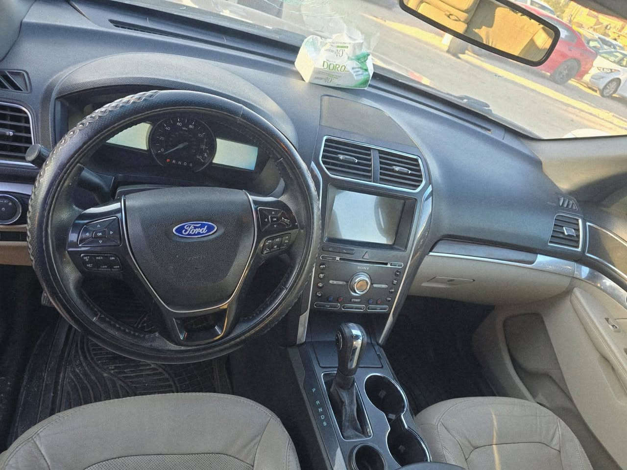 فورد اكسبلور 
موديل ٢٠١٨ 
رقم بغداد 
حادثها خفيف 
وبسعر مناسب جوه السوك 
رقم صاحب السياره وتحويل ثاني يوم 
***********
مكاني بغداد
