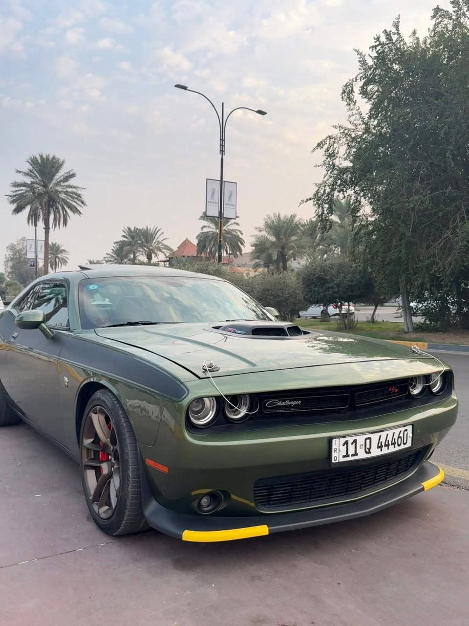 قطعه مميزه للبيع
جالنجر  سكات باك شيكر 2023 النداء الاخير  SRT  6.4 
فول مواصفات عدا رادار
ممشى ٢٣ مايل

الحادث جاملغ وبنيد 
⭕️ بدون صبغ وبدون  ايرباك فقط تعديل على بارد

⭕️ اضافه
داون بايب 
وسطيات Slp
ستيرن كاربون فورجد اصلي
اناره محيطيه 

فجوج برمبو بلادي امامي ٦ بستم خلفي ٤
فتحه سقـف 
نقطه عميـاء وهيتر بل مري
خزن مقعد السايق 
ستيرن تدفئه
كشنات تدفئه وتبريد 
كشنات جلد وكنتارا ومختومه 🐝 
صور الحادث مرفقه
للاستفسار خاص او اتصال
***********
