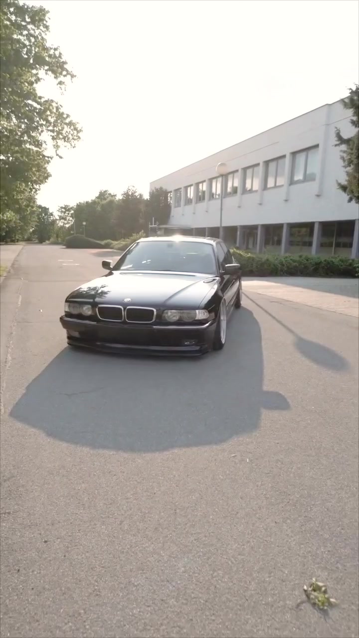 Bagged BMW E38 

 #bmwe38 #bmwgram #bmwfanatics #fyp #reels


**إذا كنت صاحب هذا الإعلان وتريد حذفه لأي سبب، رجاءا أرسل رسالة إلى الدعم الفني**