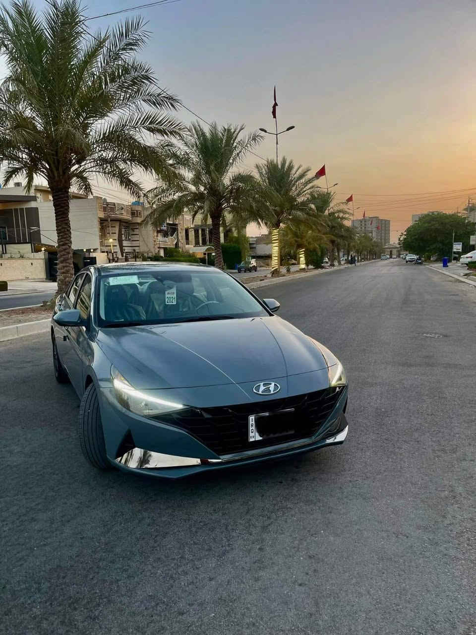 سلام عليكم عندي النترا موديل 2021 رقم أربيل سياره وارد أمريكي حادث جاملغ وربع البنيد مواصفات المعروفه السعر 160$ وبيه مجال  بس يساره الضربه البيه المعجون متفطر مثل ما موضح بل صوره.       الرقم  ***********
