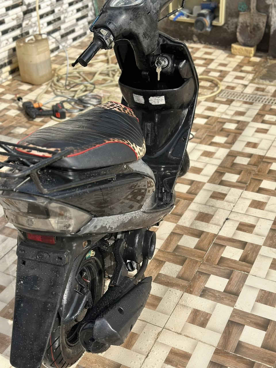 للبيع دراجه مامفتوحه وكلها شغاله من طول للطول سعر ٦٧٥
للستفسار وتساب او رصيد ***********😉👍🏼
