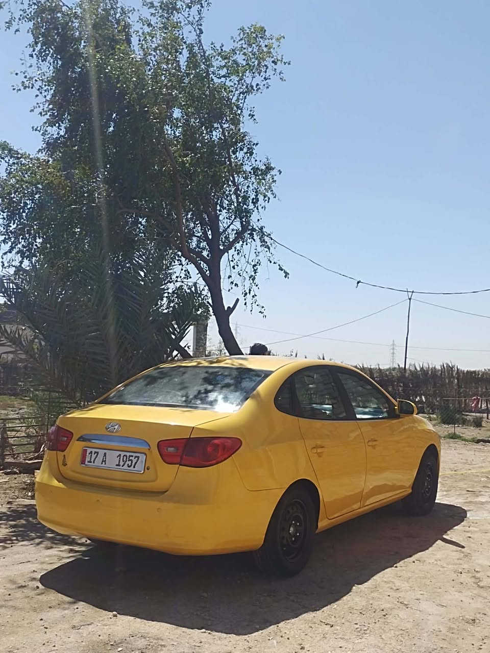 النترا ٢٠٠٧ أمريكي 
محرك ٢٠٠٠ بحاله جيده كير جديد
 طخم تاير جديد مسويلها ادامه كامله لمنظومة البنزين
 تبريد شغال كهربائيات كلها شغاله حساسات خلفيه شاشه تاب جاهزه مكفولة من العيب الشرعي السعر ٨٥ وبيها مجال
 مكاني ناصريه للاستفسار اتصل ***********
