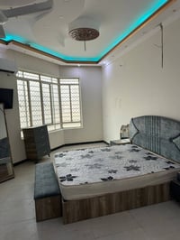 مشتمل • ١٢٠م • ٣ غرف