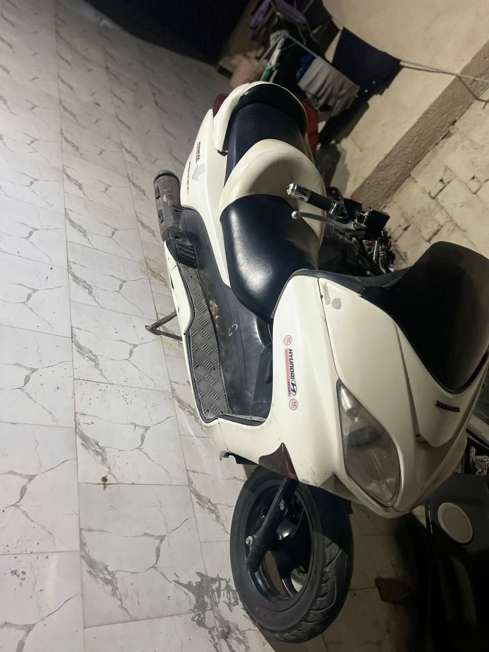 سلام عليكم فورزه 8/0 للبيع  ما مفتوحه ومال جناي سعر 400 وبيه مجال رقمي ‭0782 125 2975‬ وبي واتساب
