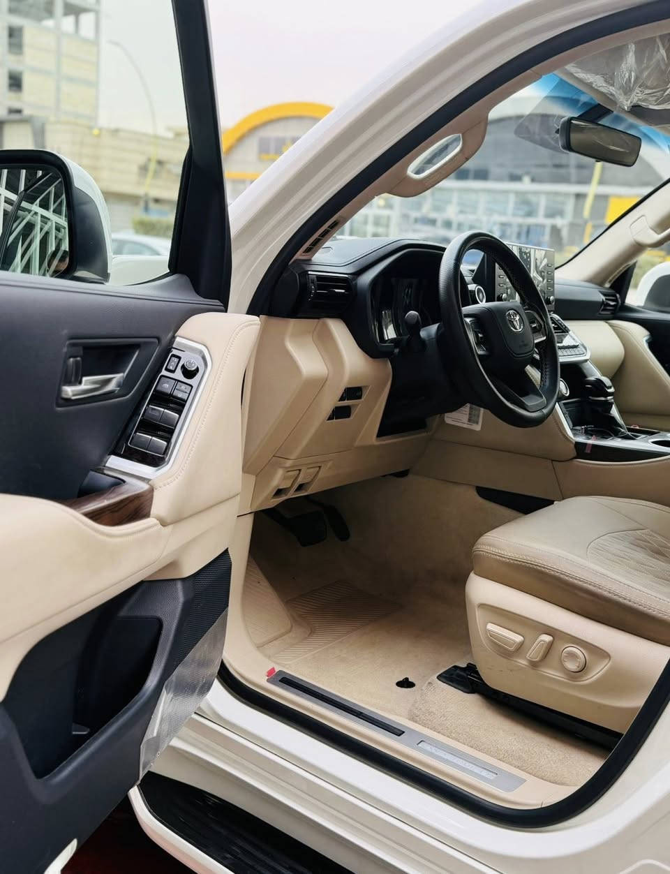 مكلف بالنشر 
لاندكروز جكسارة GXR موديل 2024 للبيع 

ضمان شركة ساز  SAS 

لون ابيض خليجية 

ماشية 17 الف فقط بحالة الزيرو 

السيارة جديدة كلش بعدهة بريحة الشركة كفالة عامة 

( للامانة بيهة بس شخط خفيف بالباب طول اصبعين والباقي عالفحص )  

رقم سليمانية تحويل مباشر ومضمون 

سيارة مال بيت مكانهة |  بغداد الوزيرية  

السعر 680 وبيهة مجال 

رجاءا فقط الجاد بالشراء يخابرني وبخدمتكم

***********

***********
