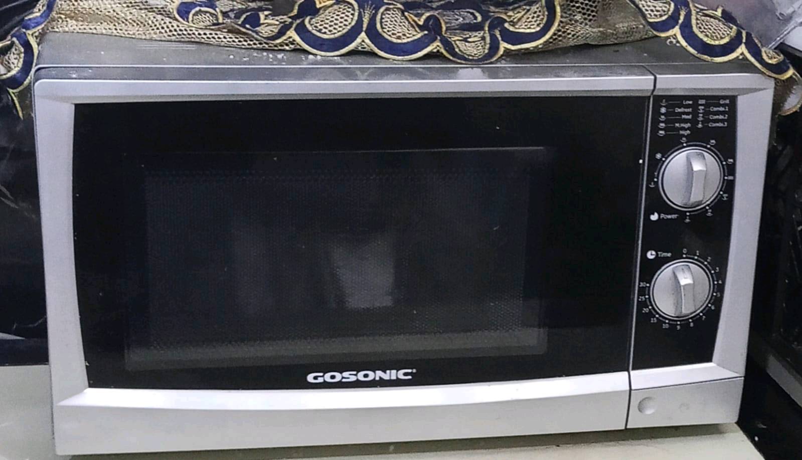 أغراض منزلية للبيع ميكرويف وصوبات وبراد ماء ودراجة هوائية وفلتر تنقية المياه 