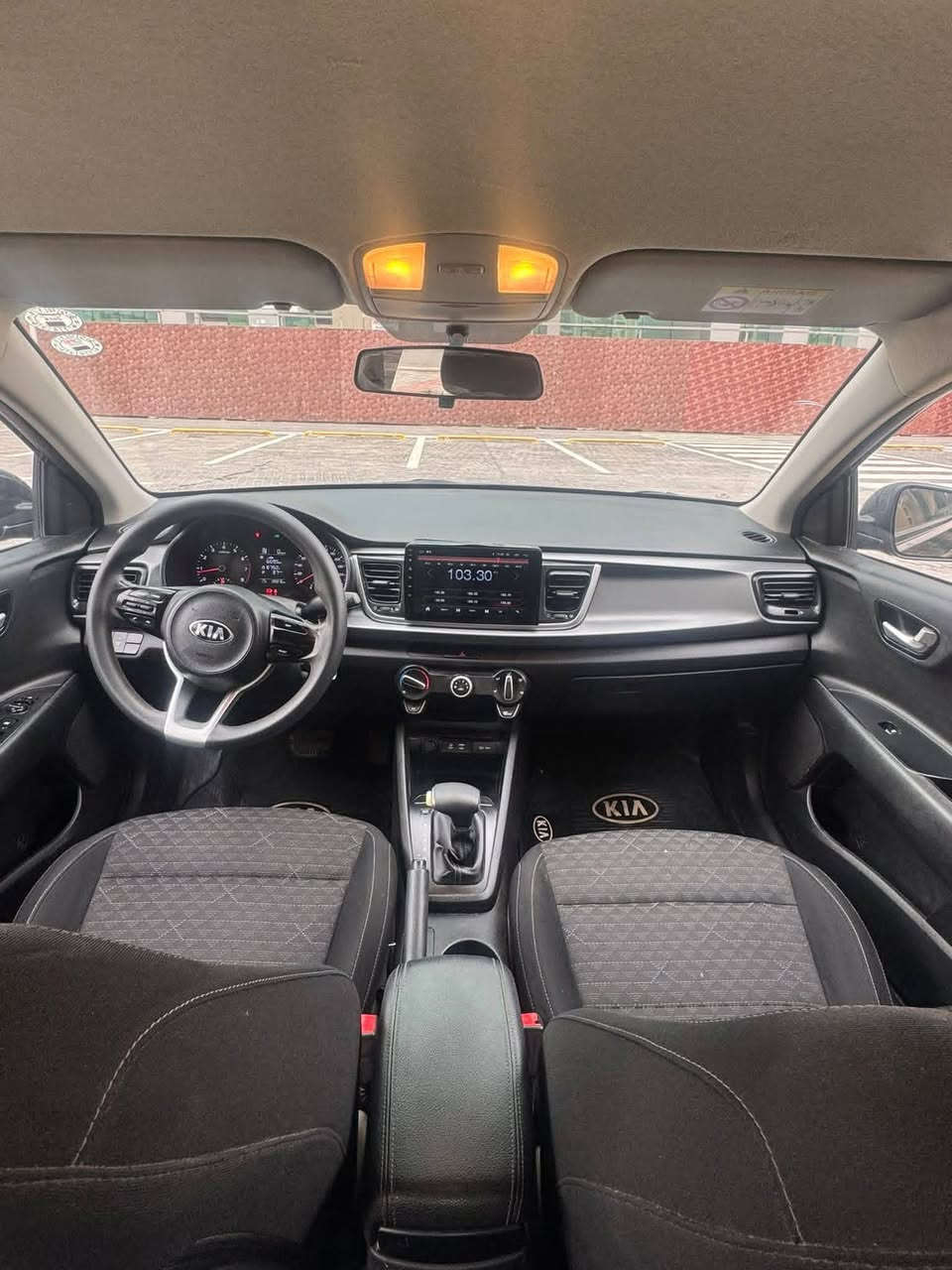 كيا ريوو موديل 2019 وارد كندي
السياره وارد كلين بدون حادث 
السياره بيها شبر بارد بقبق الجنطه فقط بدون صبغ بدون ارباك   گير ومحرك بشرط ومامفتوحات 
السياره نص مواصفات 
رقم اربيل بسمي هزه وسنويه جديد لل2030 
العنوان اربيل           سعر السياره 114 $ 

للاستفسار / ***********
