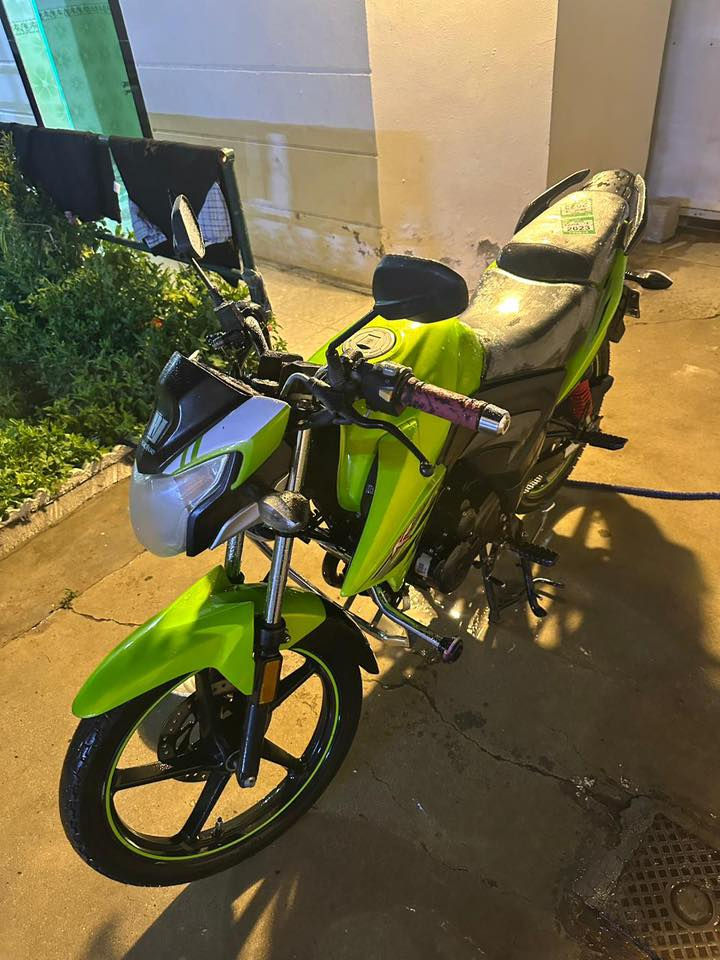 هاوجي للبيع مويل 22 الرمادي الورار  سعر 16 مرقم وكامل رقم الهاتف ***********
