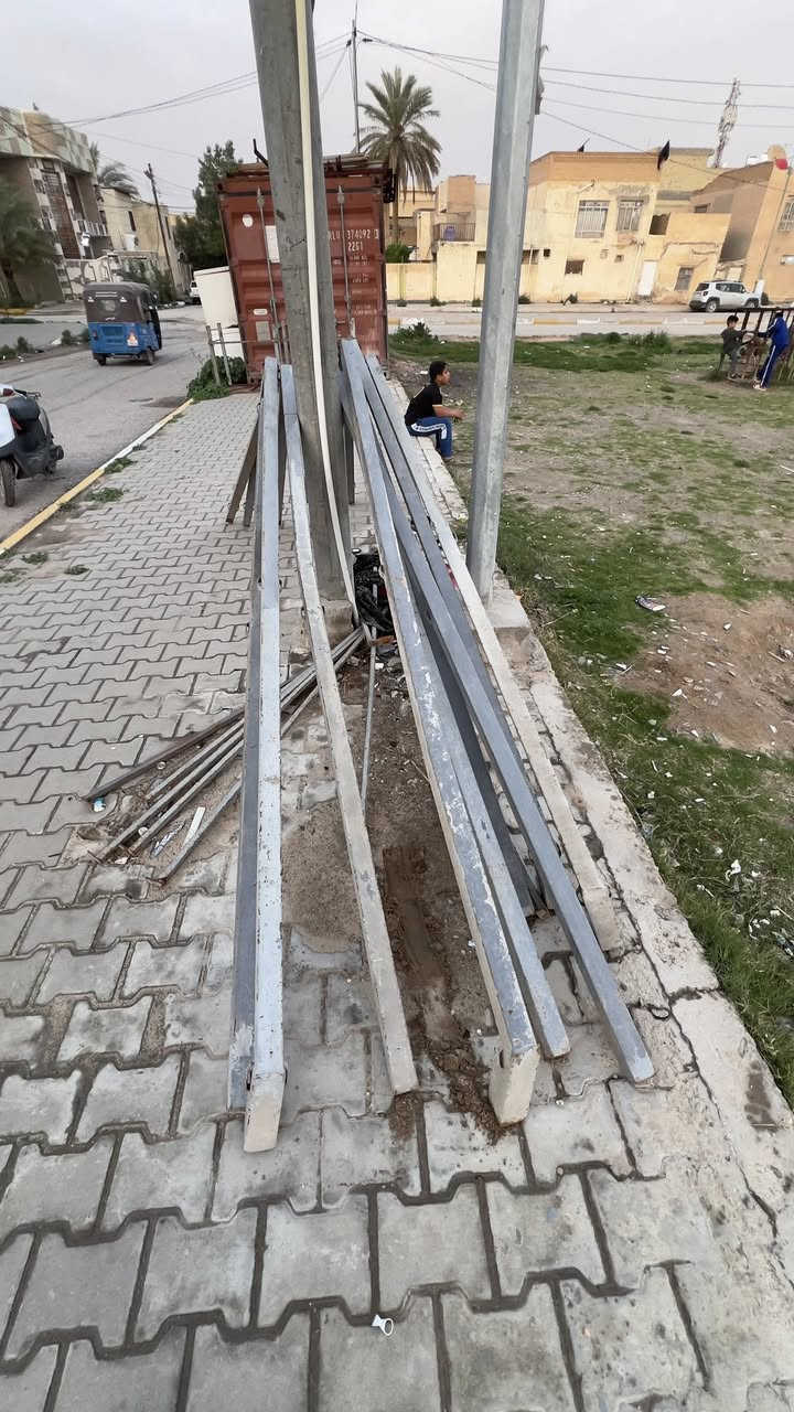 اقواس   چادر   للبيع فقط اقواس  بدون قواطع  العدد 9 قطع  السعر 200 مكاني كربلاء  التواصل ***********
