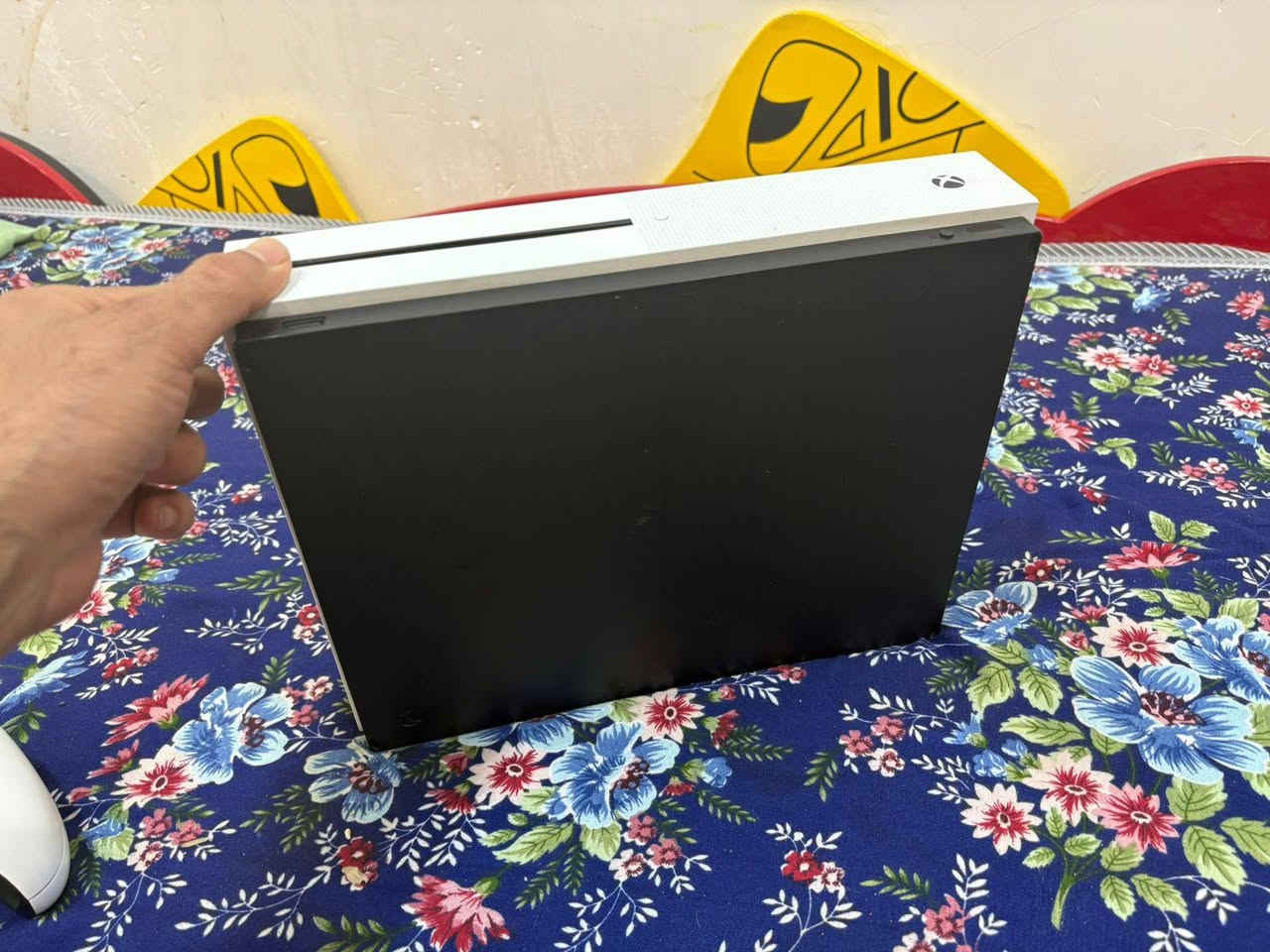 السلام عليكم
اكس بوكس وان اس هارد ٥٠٠ نضيف لوك ستيكر كامل غراض ماعده الكارتونه ويا حساب بي العاب من ظمنها درايفر مملوكه مشتريها السعر ١٥٠ بي مجال عندي توصيل لكل العراق


**إذا كنت صاحب هذا الإعلان وتريد حذفه لأي سبب، رجاءا أرسل رسالة إلى الدعم الفني**