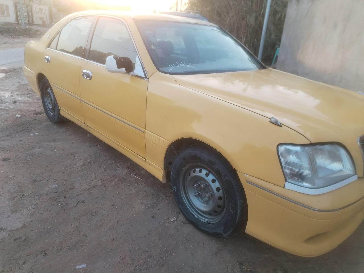 السلام عليكم ورحمة البيع ملكه رقم بغداد احمر وكاله ام البرود مكينه وكير ففيتي جديدات حداديه جديده كهربايات شغاله تخم تاير جديد باتري جديد سياره ما بيه كص مكفول السعر ٤٨ورقه مكان السياره الدوانيه قضاه الشاميه رقم الجوال ***********
