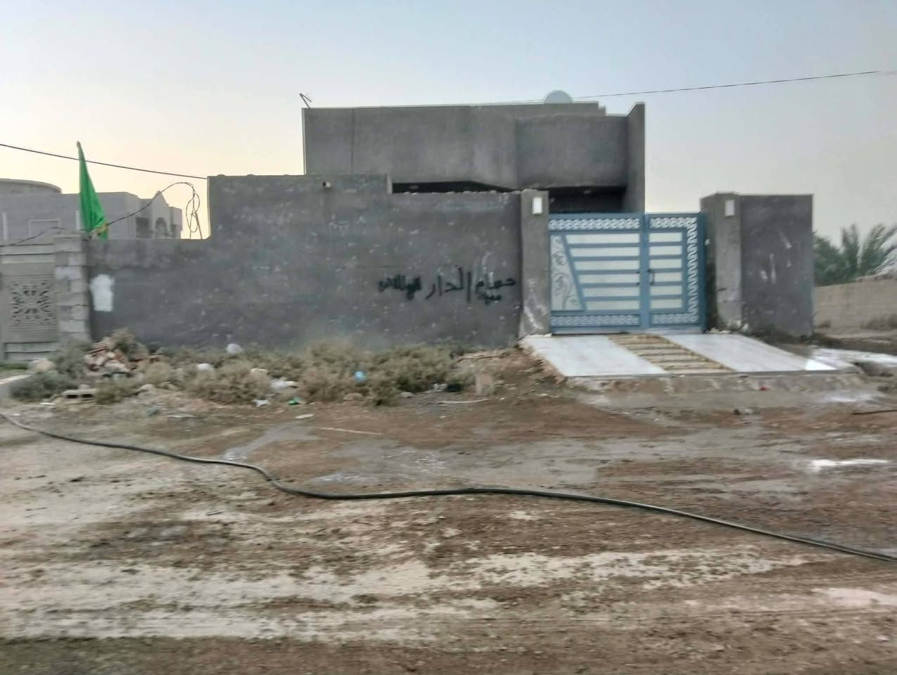 السلام عليكم بيت مع بستان لبيع لستفسار التصال على الرقم *********** الموقع حي الزهراء
