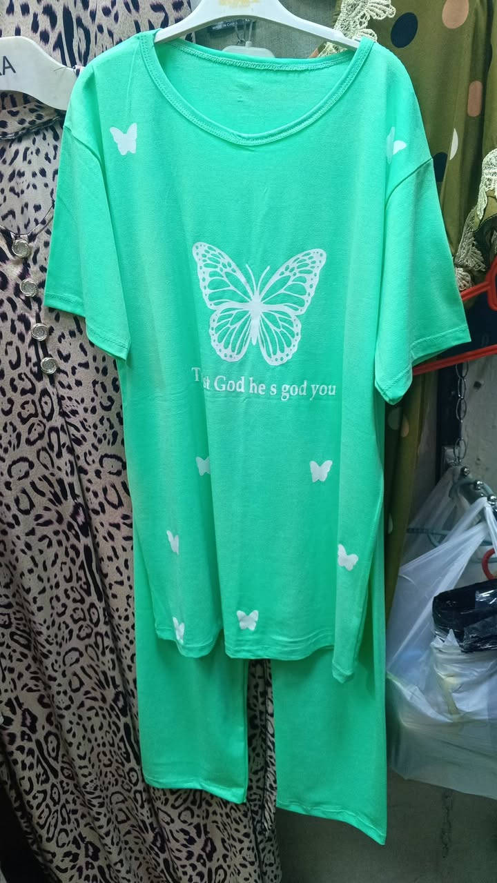 كل مديل بي 4 الوان وسعره مناسب خدمت توصيل متوفرة


**إذا كنت صاحب هذا الإعلان وتريد حذفه لأي سبب، رجاءا أرسل رسالة إلى الدعم الفني**