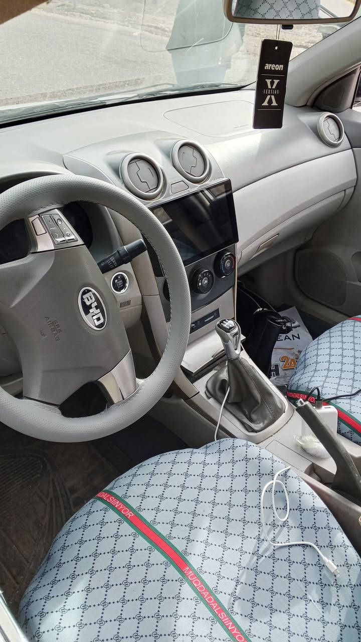 السلام عليكم بي واي دي موديل 13
كير عادي المرغوب محرك هوندا بلادي 
بصمه كشن جلد سقف سلايت
قطعه صبغ بدون دواخل 
والباقي مكفول كفاله عامه 
رقم كركوك انكليزي وبسمي
مكاني كركوك 
السعر 57
***********
